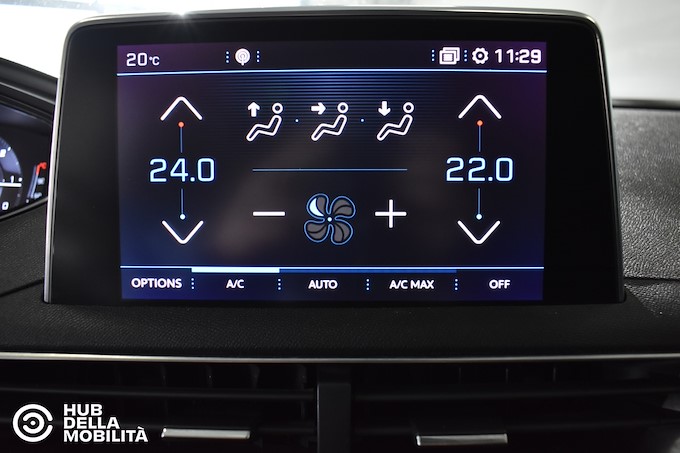 PEUGEOT 3008 BlueHDi 130 S&S EAT8 Business